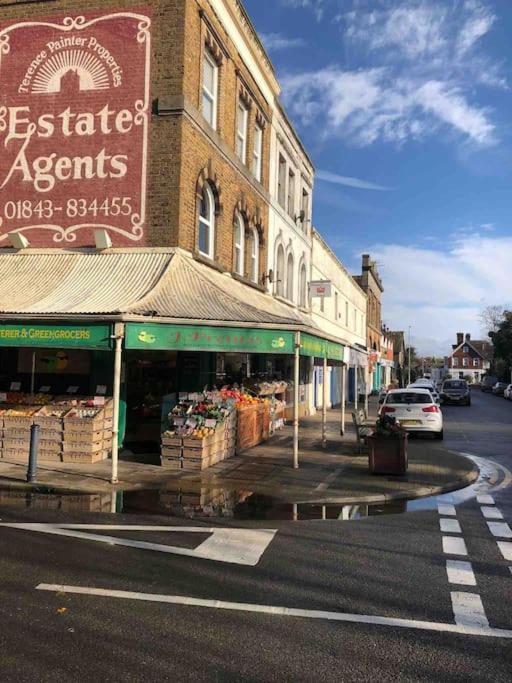 Trendy 3 Bedroom Home Close To Margate Beaches Bars Resturants 2 Night Min Stay Westgate-on-Sea Extérieur photo
