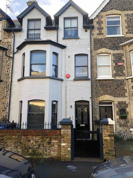 Trendy 3 Bedroom Home Close To Margate Beaches Bars Resturants 2 Night Min Stay Westgate-on-Sea Extérieur photo